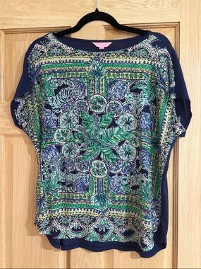 Lilly Pulitzer Navy Marion Silk Top Bright Navy Escape Animals Size XS / S